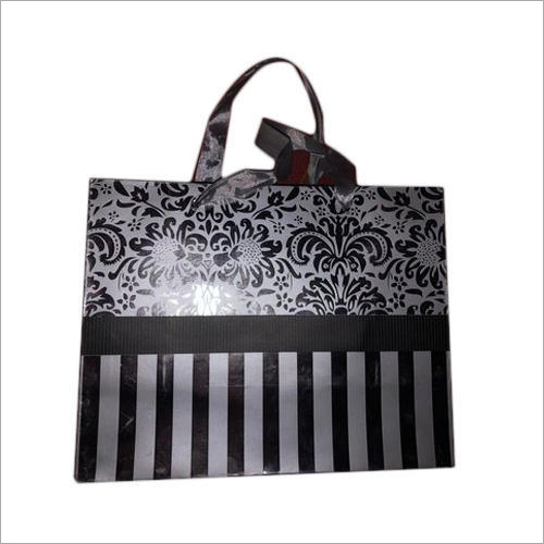 Gift Carry Bag By GRAFIKO ADVERTISING PRIVATE LIMITED