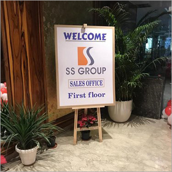 Customized Wooden Board Stand