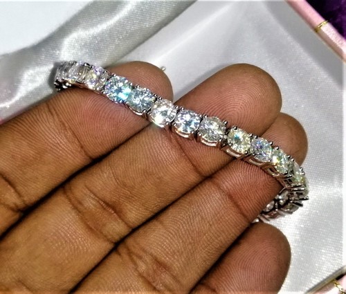 25CTW Round Cut Simulated Diamond 8" 925 Sterling Silver Bracelet