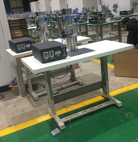 Ultrasonic Spot Welder For Mask Input Voltage: 1000*520*1200 Watt (W)