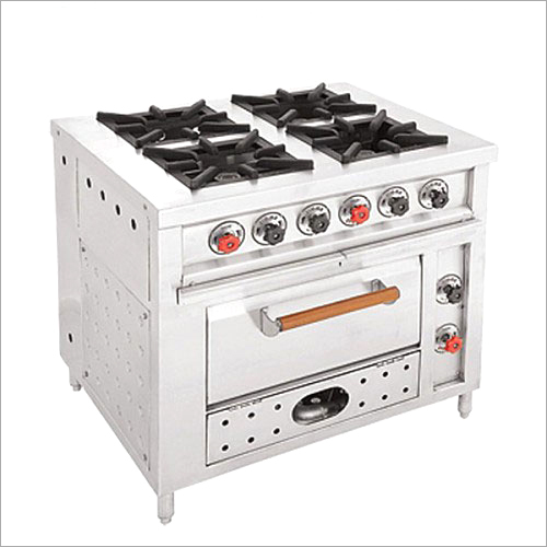 Continental Four Burner Range With oven