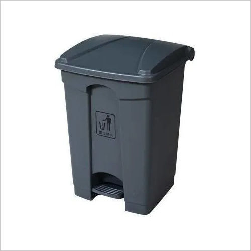 Plastic Dustbin With Pedal 30 Ltr