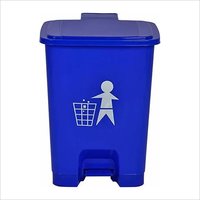 PLASTIC DUSTBIN WITH PEDAL 67 LTR