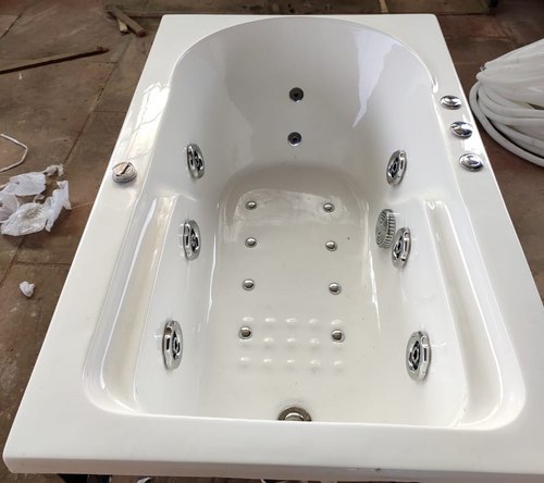 Modern White Jacuzzi Bathtub