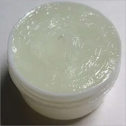 Moisturizer Cream - 100 ML | Daily Use Moisturizes Suitable for All Ages Enhances Anti-Aging Ingredients' Effectiveness