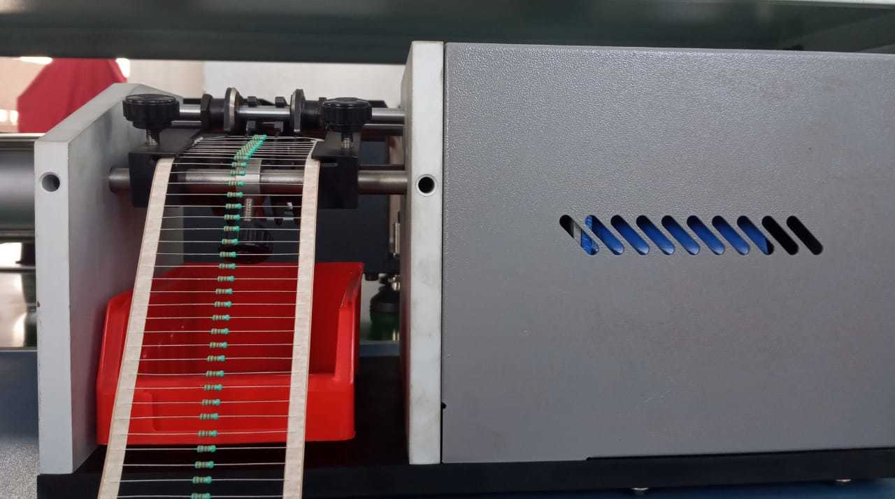 Automatic Cut & Bend Machine For Taped Axials