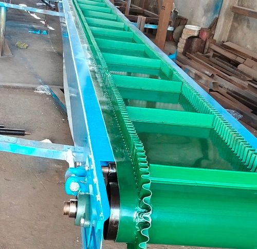 Cleated Conveyor - Color: Green