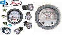 Dwyer A3000-6MM Photohelic Pressure Switch Gauge