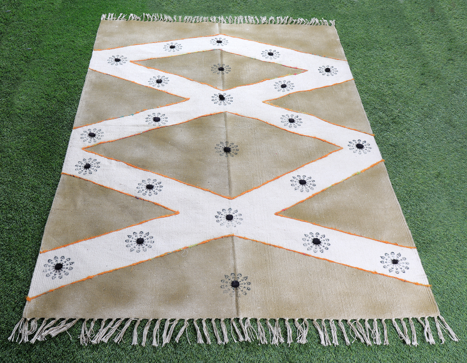 Cotton Embroidery Rug