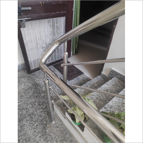 Stainless Steel Stair Railing - SS304 Grade, Silver Finish | Modern Design, Corrosion Resistant, Customizable Sizes
