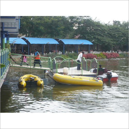 Water Floating Jetty Engine Type: Inboard