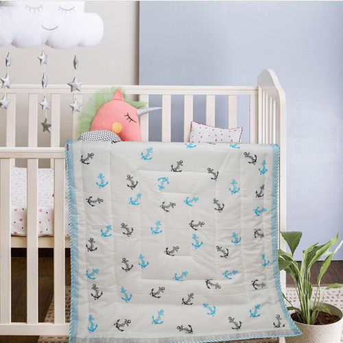 Hand Block Printed Baby Quilt Gender: Unisex