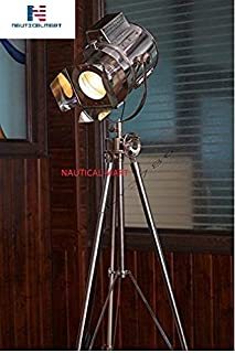स्टील, एल्यूमीनियम और लकड़ी से बना पूर्ण ऊँचाई: 39 इंच लकड़ी का ट्राइपॉड स्टैंड, घरेलू और कार्यालय सजावट, निर्मित और बेचा गया द्वारा Nauticalmart