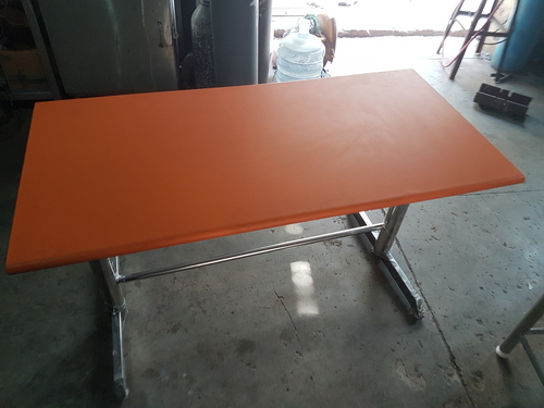 Restaurant table By SINGH REFRIGERATION WORKS