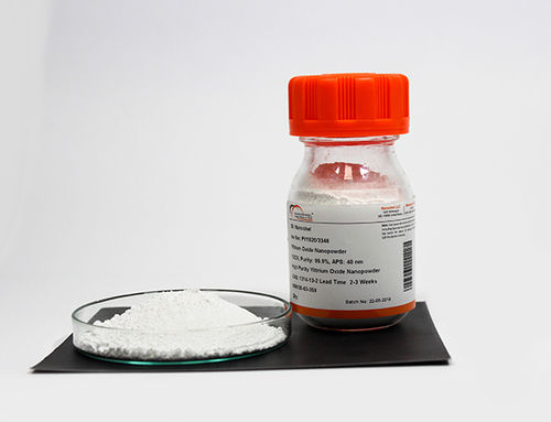 White Yttrium Oxide Nanopowder