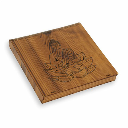 Engraved Astro Box Close