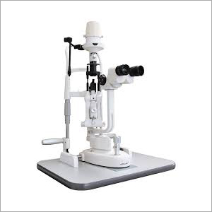 Ophthalmic Machine With Slit Lamp