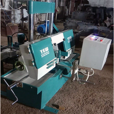 Automatic Metal Bandsaw Cutting Machine