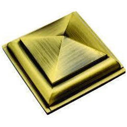 Brass Royal Pyramid Mirror Cap