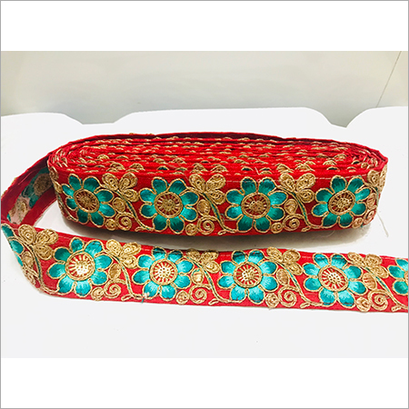 Dori Lace With Thread