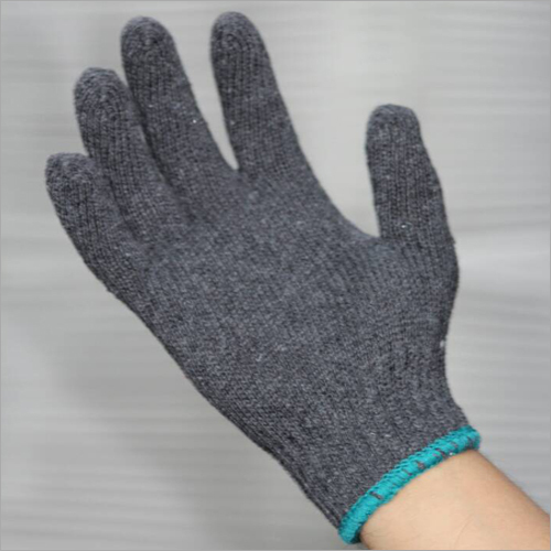 Knitted Grey Gloves