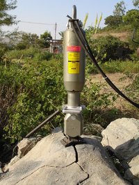 Hydraulic Rock Splitter S 90 - Body Material: Stainless Steel