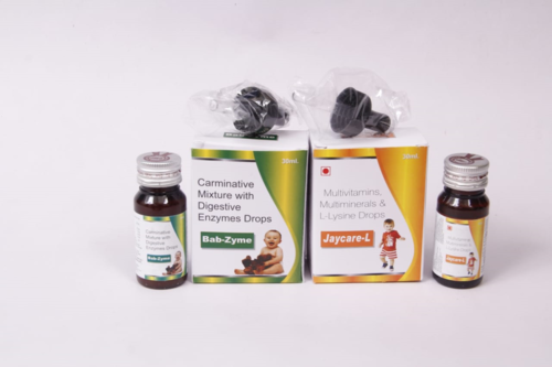 CARMINATIVE MIXTURE WITH DIGESTIVE ENZYMES
