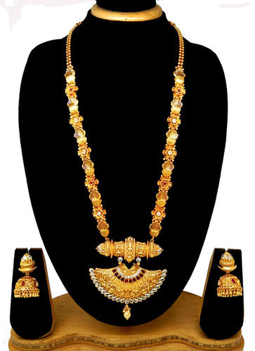 Traditional New Design Pendant Set