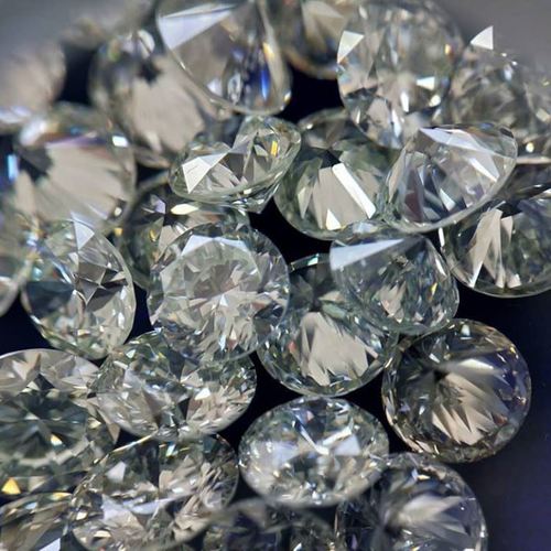 Synthetic HPHT White Lab Grown Loose Melee Diamond