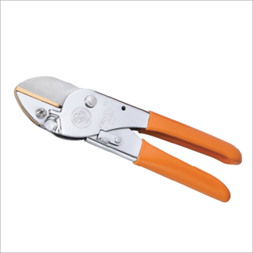 Garden Pruner 3 Prong Cultivator