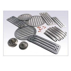 Lubricated Compressor Valves And Valve Plates