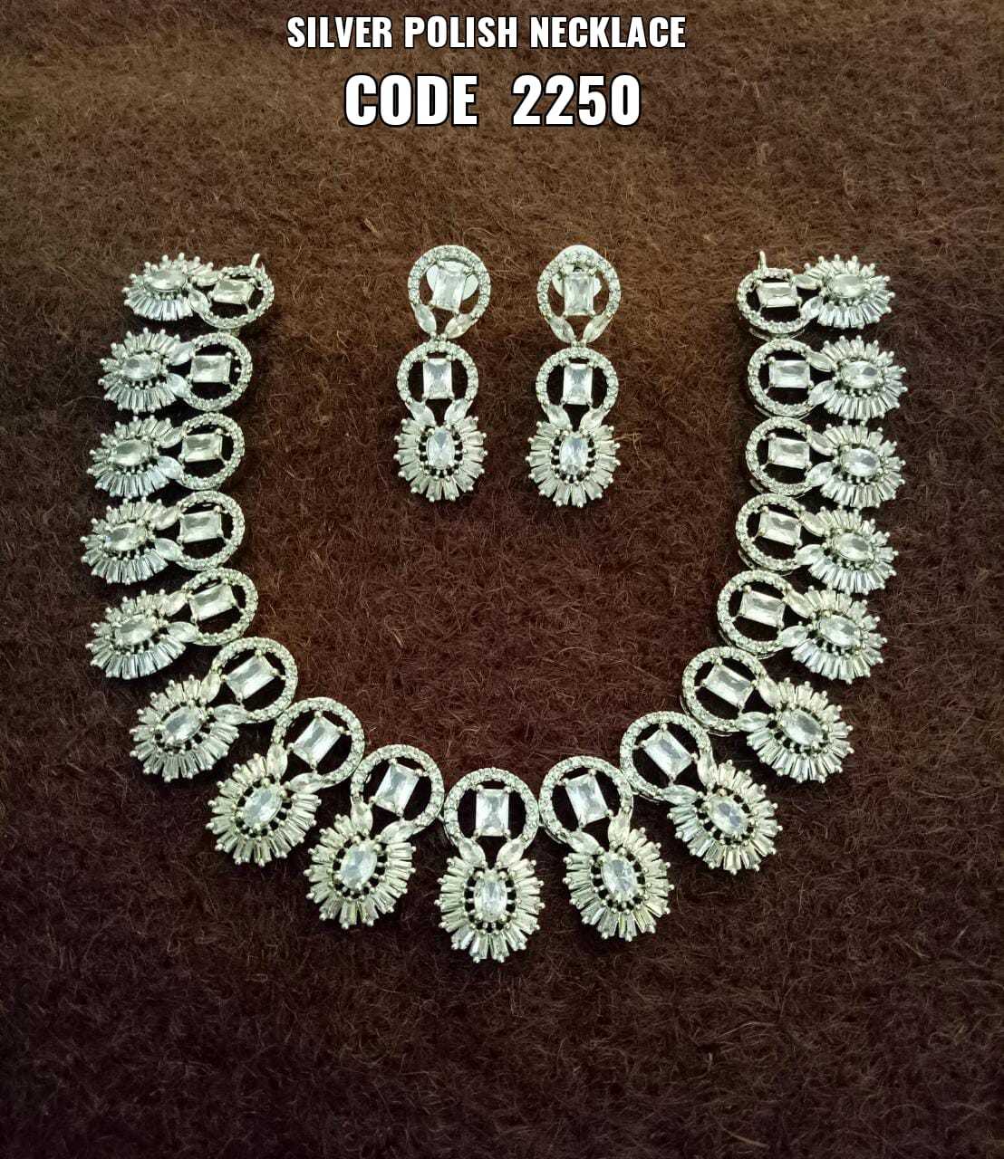 Fost Matte Necklace