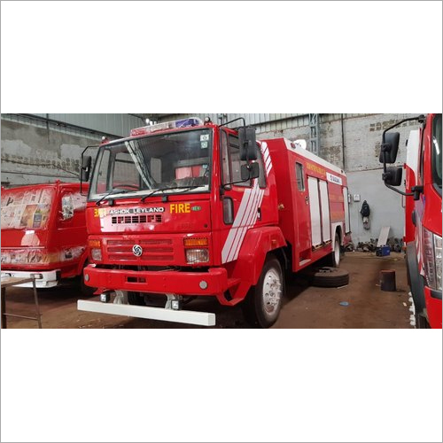 Emergency Fire Fighting Vehicle By FLYING FIRE SERVICES PRIVATE LIMITED