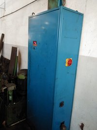 DOUBLE COLUMN SURFACE GRINDER, FAVRETTO - RTC 3. with PLC.