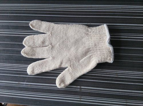 Knitted Hand Gloves