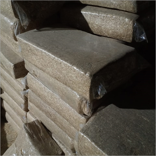 Natural Chopped Wheat Straw - Food Grade, Granule Form | Nutritional Feed for Cattle, Wheat Straw Variety