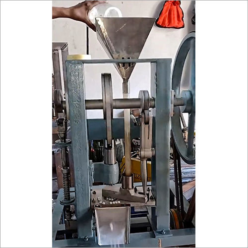 Camphor Tablet Making Machine