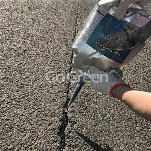 Pourable Crack Filler