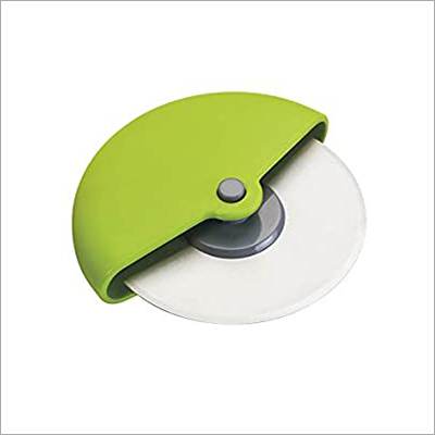 Pizza Cutter - Stainless Steel Blade, Plastic Handle , Green Ergonomic Design for Effortless Cutting and Serving of Your Favorite Pizzas
