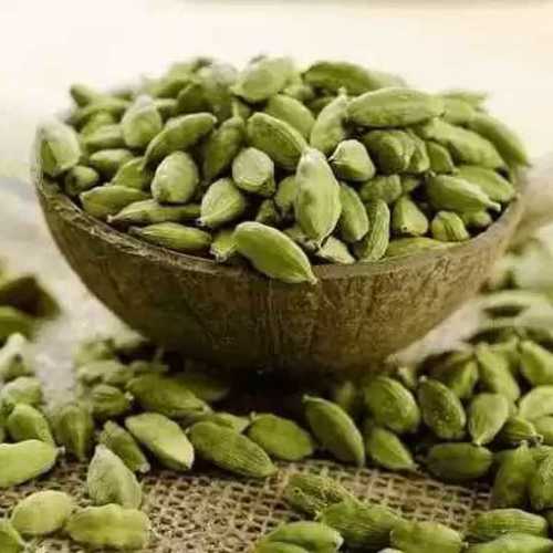 Green cardamom Green cardamom
