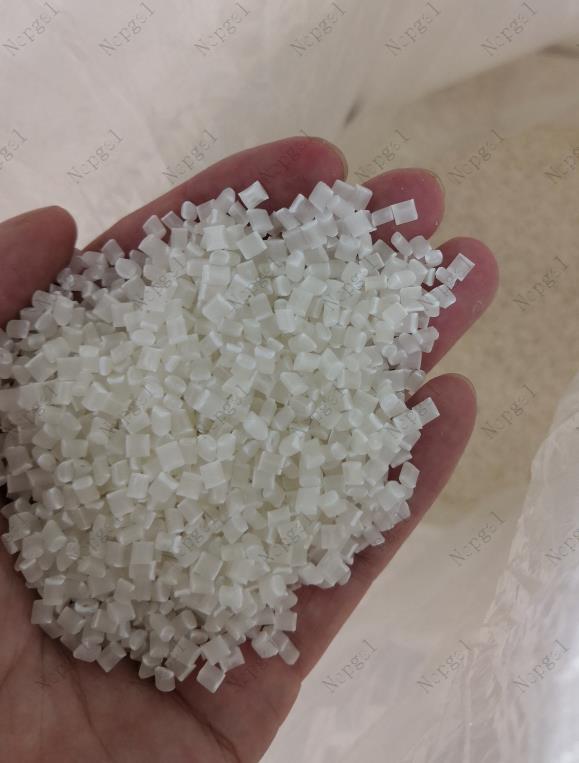 Electret masterbatch resin