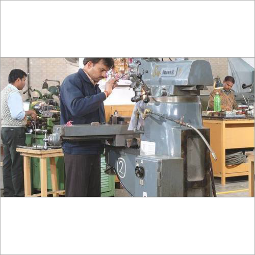 Milling Machine Repairing Services By CHOUGULE ENGINEERING WORKS