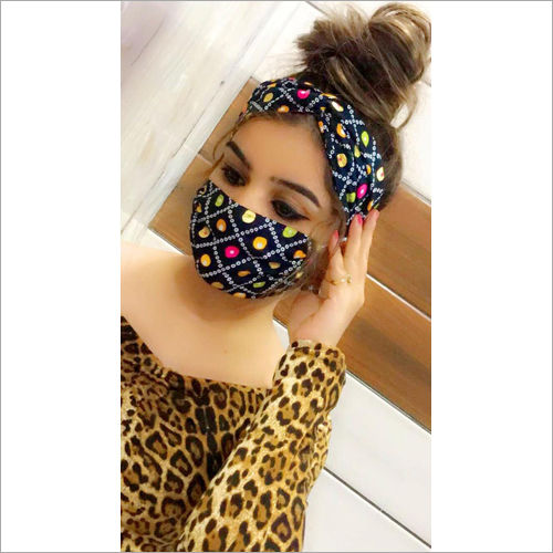 Printed Face Mask With Scarf