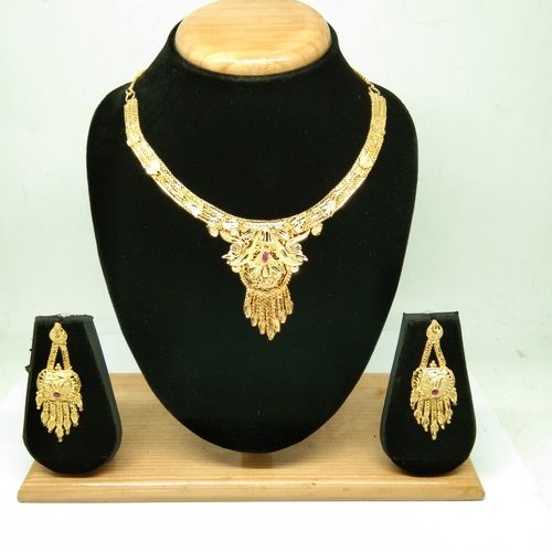 Beautiful Fancy Design Gold Necklace Set For Women&Girls Gender: Women