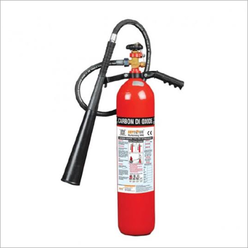 Saviour CO2 Fire Extinguisher 4.5kg Fitted with Hose and Horn By STHENE ENGINEERS LLP