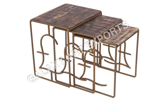 Pound Nesting tables Set of 3