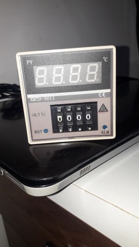 Temperature Indicating Controller Xmtd-3011