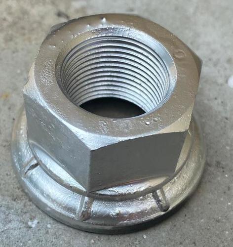 Two टुकड़ा Wheel Nut