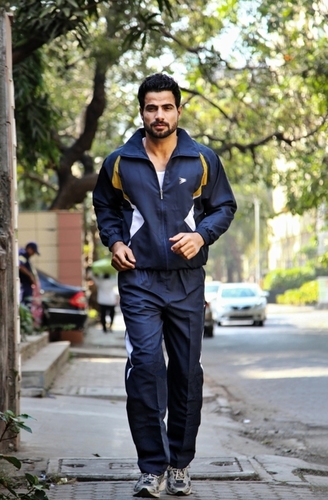 Cenmax Tracksuit - 100% Polyester, Ultra Light Fabric | Stylish Design with Fully Zipped Jacket, Elasticated Cuffs, Dual Pocket Convenience