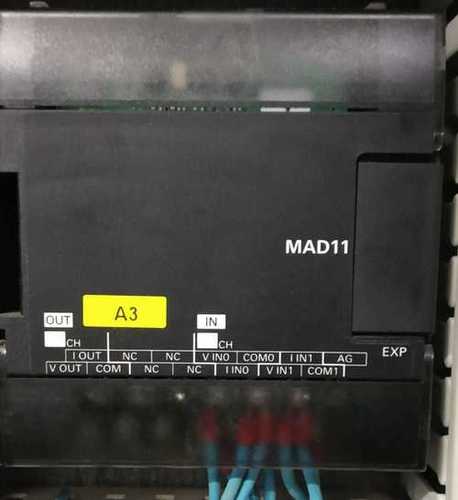 OMRON   CP1W-MAD 11